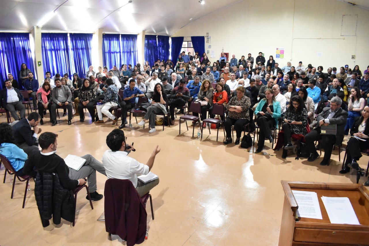 La comunidad dialoga con autoridades nacionales y regionales sobre Hidrógeno Verde