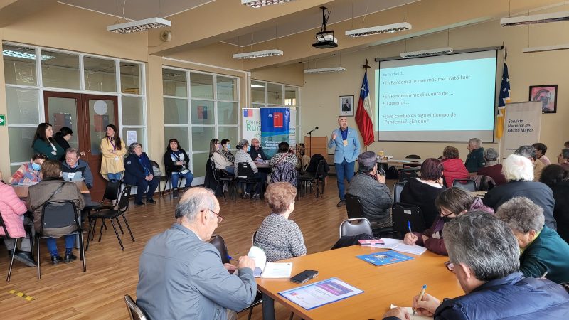 26 técnicas, educadoras de párvulos o profesores (ras) de media o básica serán parte del Campamento Explora Va que se desarrollará en Puerto Natales.