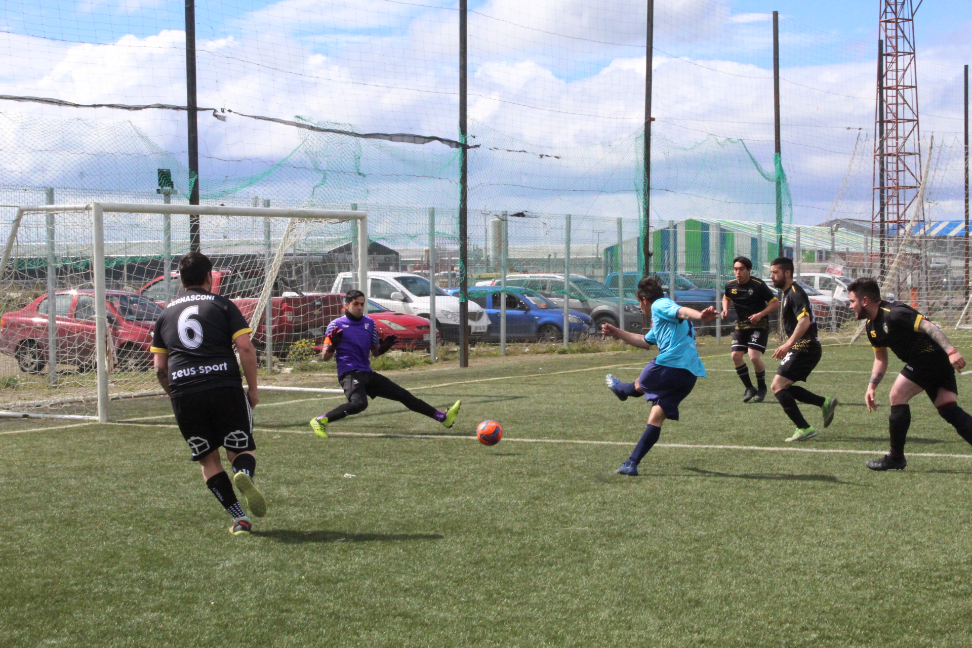Constructora SALFA arrasó en la Liga de la Construcción que se jugó en canchas de Punta Arenas