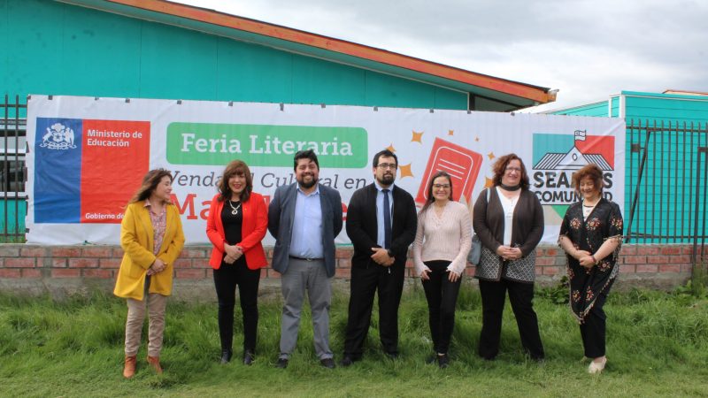 Feria Literaria en el marco del Vendaval Cultural se está realizando en Puerto Natales