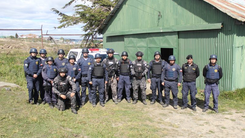 Grupo de Respuesta Inmediata (GRI) de Directemar, realizó entrenamiento a dotaciones de las Capitanías de Puerto de Punta Arenas, Tierra del Fuego y Puerto Natales