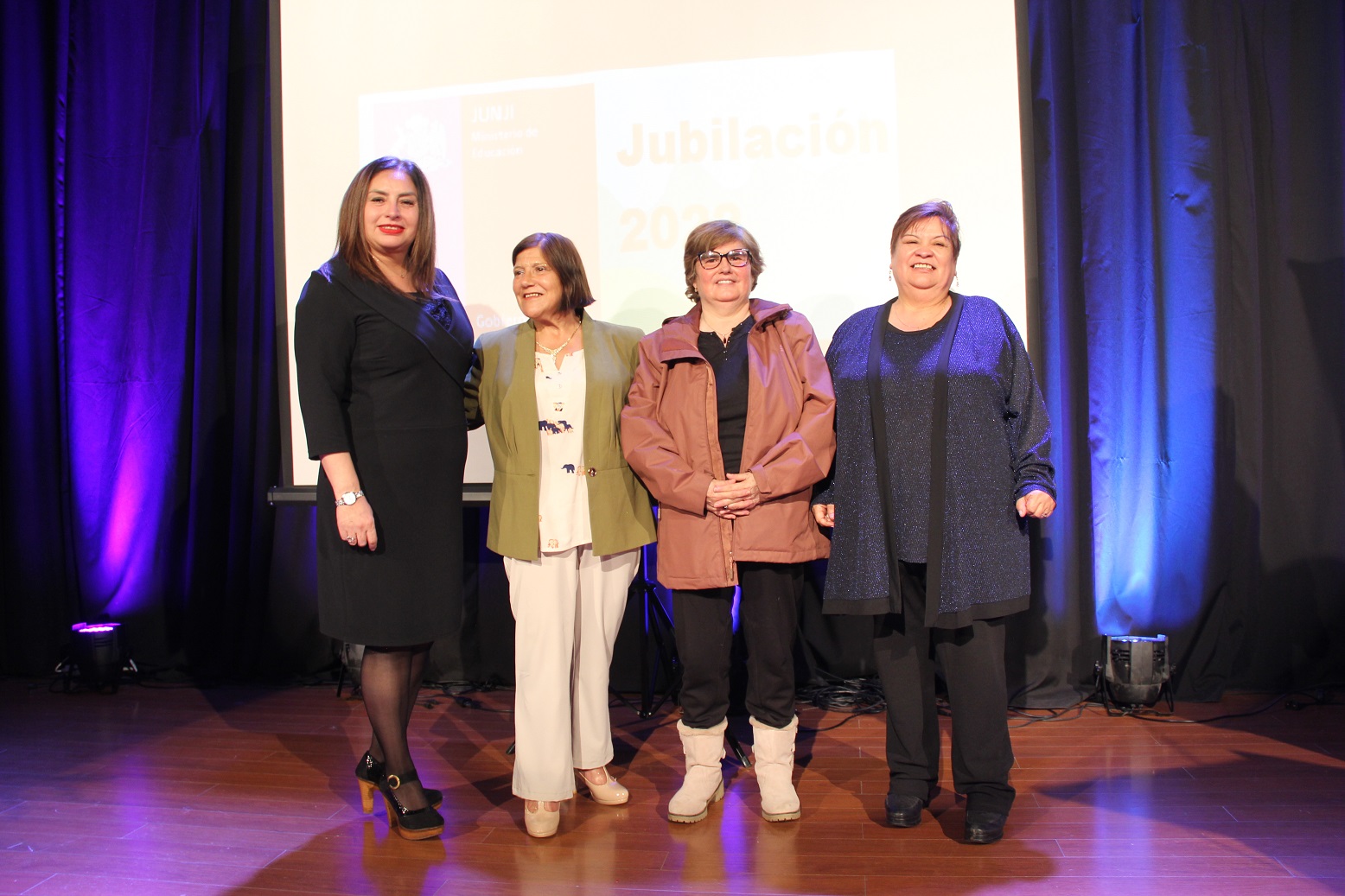 Con emoción la JUNJI Magallanes despidió a históricas funcionarias