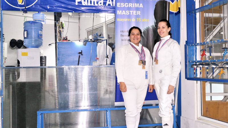 Esgrimistas adultos “Team Máster Punta Arenas» terminan el año competitivo como las mejores del país