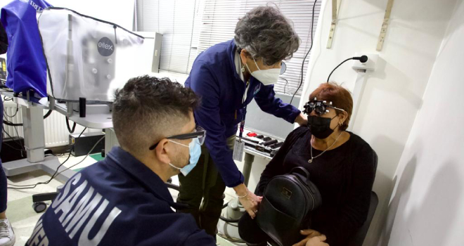 Ministra de Salud constata en terreno operativo oftalmológico del Servicio de Salud Viña del Mar Quillota y Colegio Médico de Chile para atención de afectados por el incendio