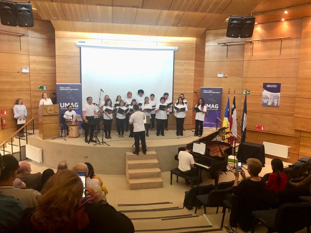 Fue presentado en la UMAG el pre-estreno de la cantata Nuestra Madre Grande creada en 1973 en isla Dawson
