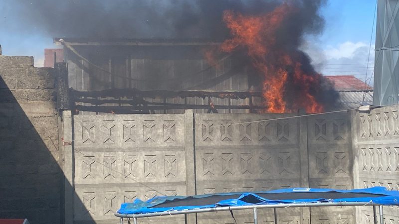 Incendio en estructura menor movilizó a dos compañías de Bomberos al sector Fitz Roy