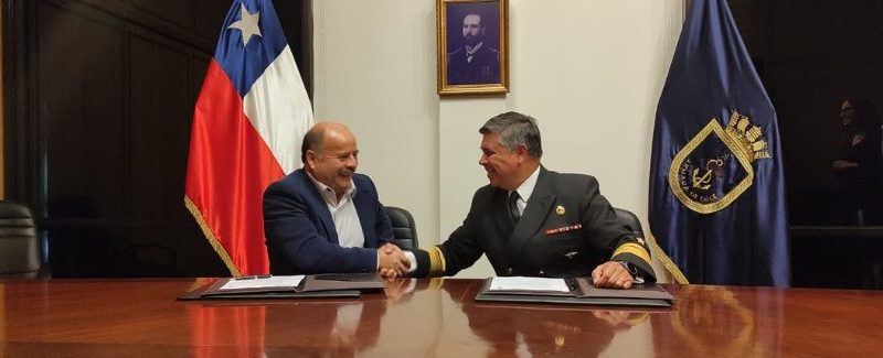 Sernapesca y Directemar renovaron programa operativo conjunto para procedimientos de fiscalización conjunta