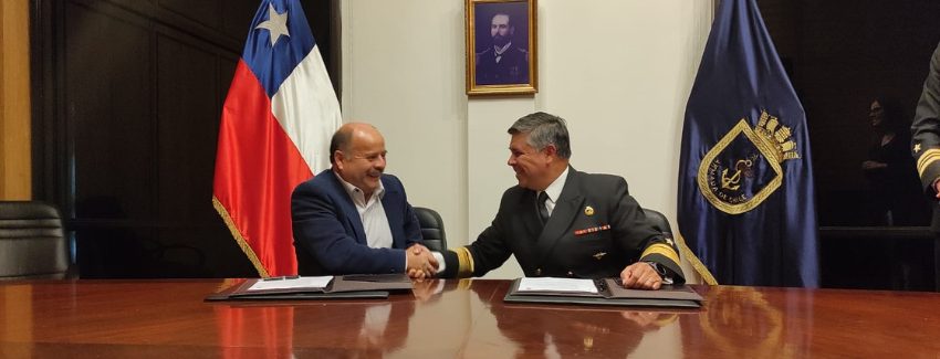 Sernapesca y Directemar renovaron programa operativo conjunto para procedimientos de fiscalización conjunta