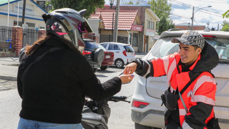 Comenzó el cobro de estacionamientos en el sector céntrico de Puerto Natales