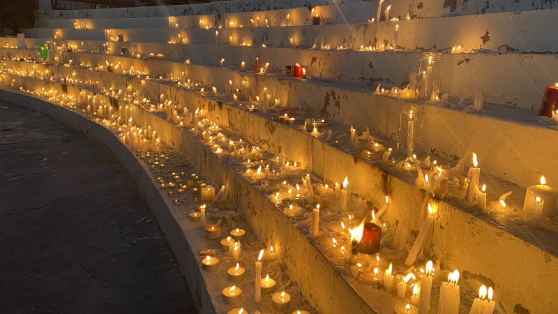 Con velatón familiares, amigos y comunidad puntarenense pidieron justicia por Roberto Verdugo