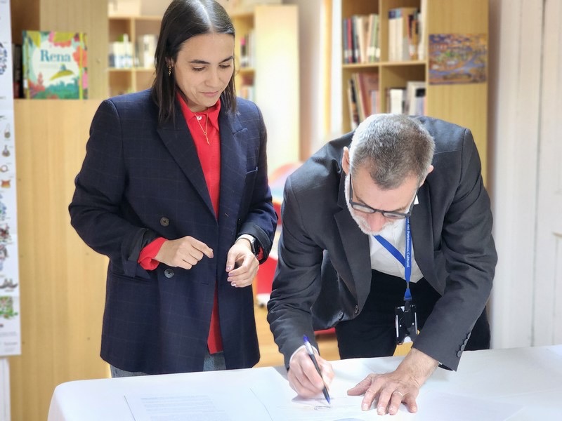Servicio Nacional del Patrimonio Cultural y Municipalidad de Río Verde firmanconvenio de colaboración que fortalece Biblioteca Pública de la comuna 