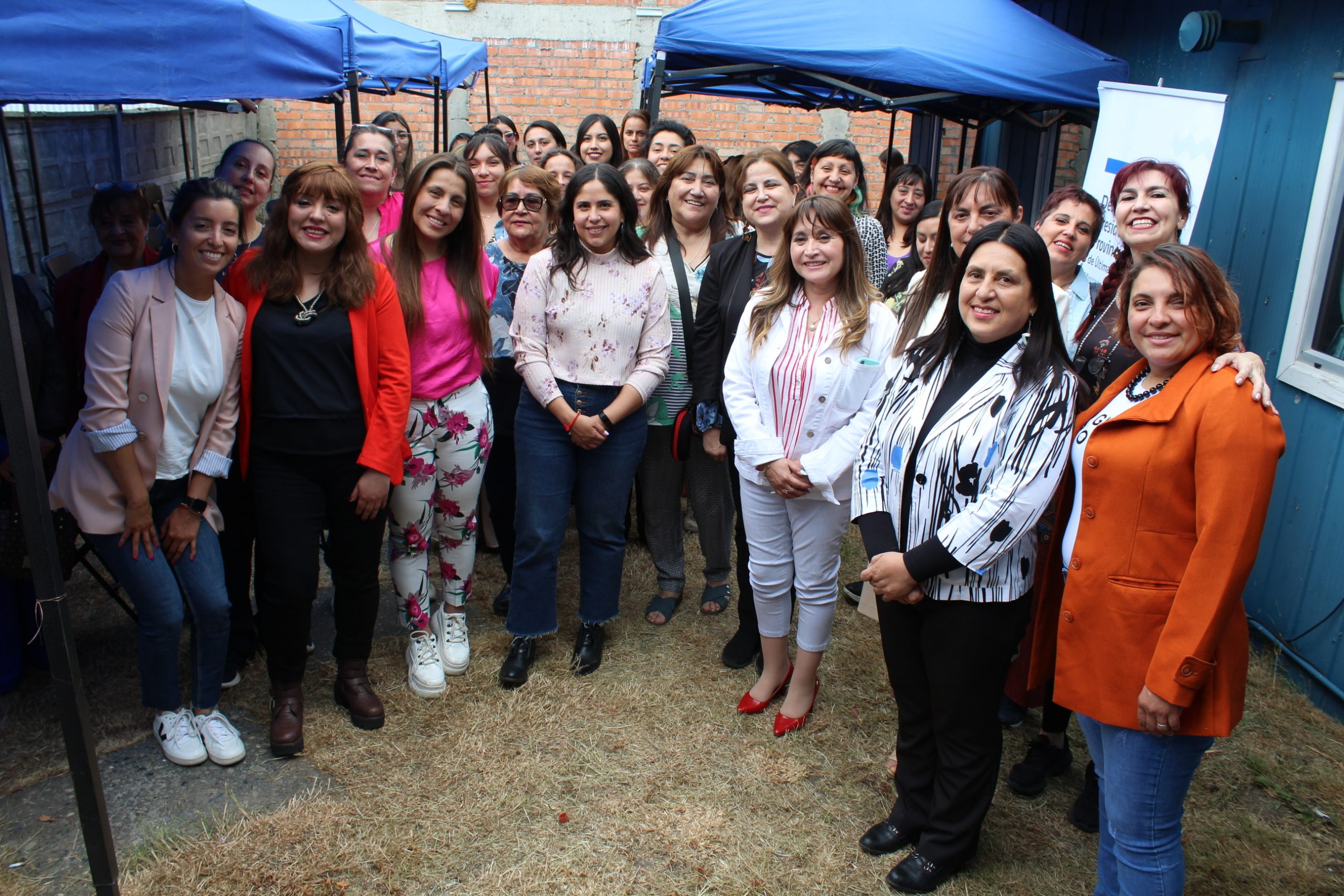 Inauguran centro de la mujer en Natales