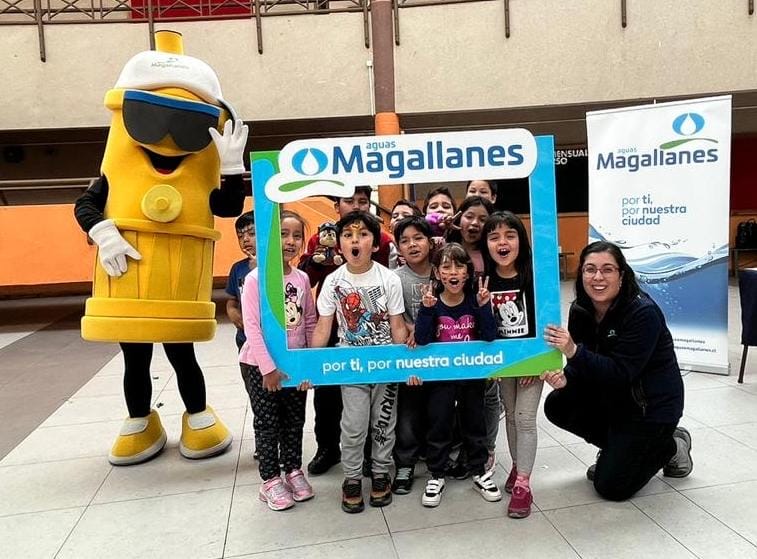 Aguas Magallanes se suma a actividades educativas y creativas orientadas a niños y adolescentes