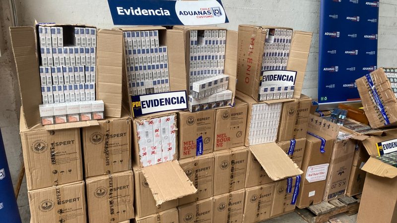 Millonaria incautación de cigarros argentinos realizaron PDI y Aduana en Punta Arenas