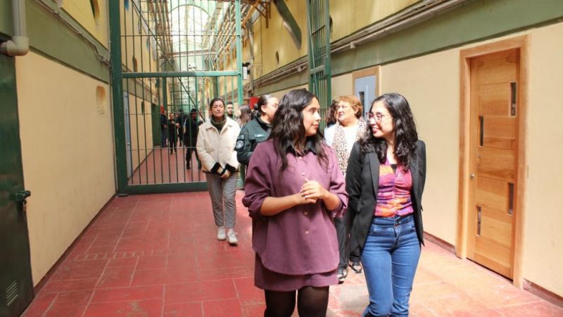 Gabinete Regional Femenino visitó a mujeres internas del Centro Penitenciario de Punta Arenas