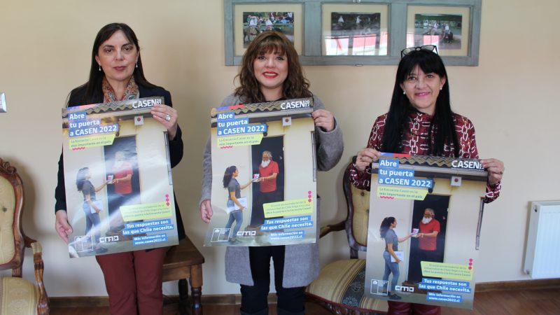 Autoridades de Ultima Esperanza destacan importancia de CASEN 2022 | DPP Romina Álvarez junto a la alcaldesa de Torres del Paine
