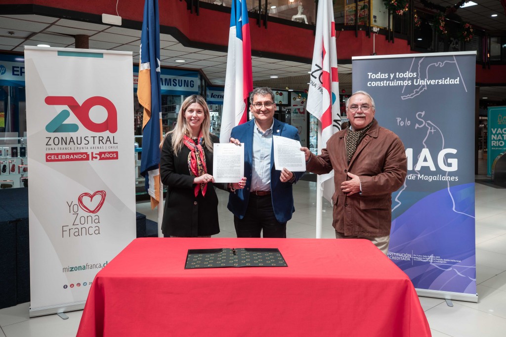 UMAG y Zona Franca de Punta Arenas firman convenio de colaboración para prácticas de estudiantes
