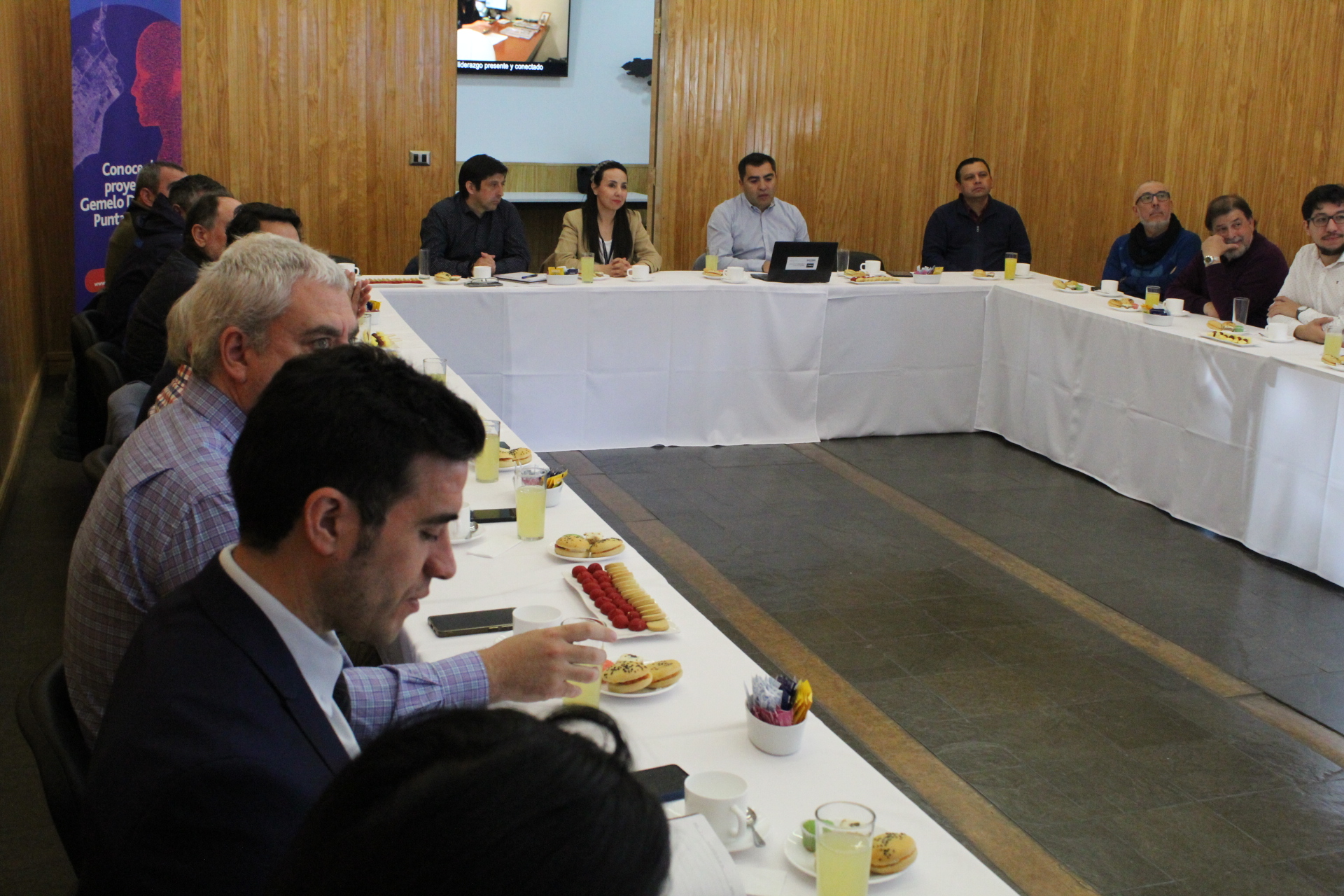 CChC Punta Arenas se reúne con SEREMI de Obras Públicas Dahián Oyarzún y dos Directores regionales