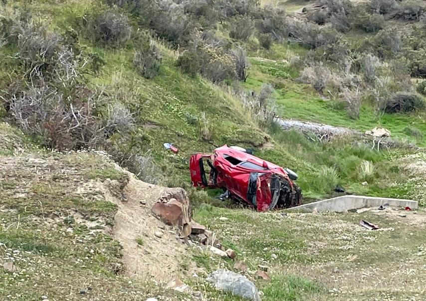 Graves lesiones sufre turista argentina en ruta entre Porvenir y Onaisin en Tierra del Fuego
