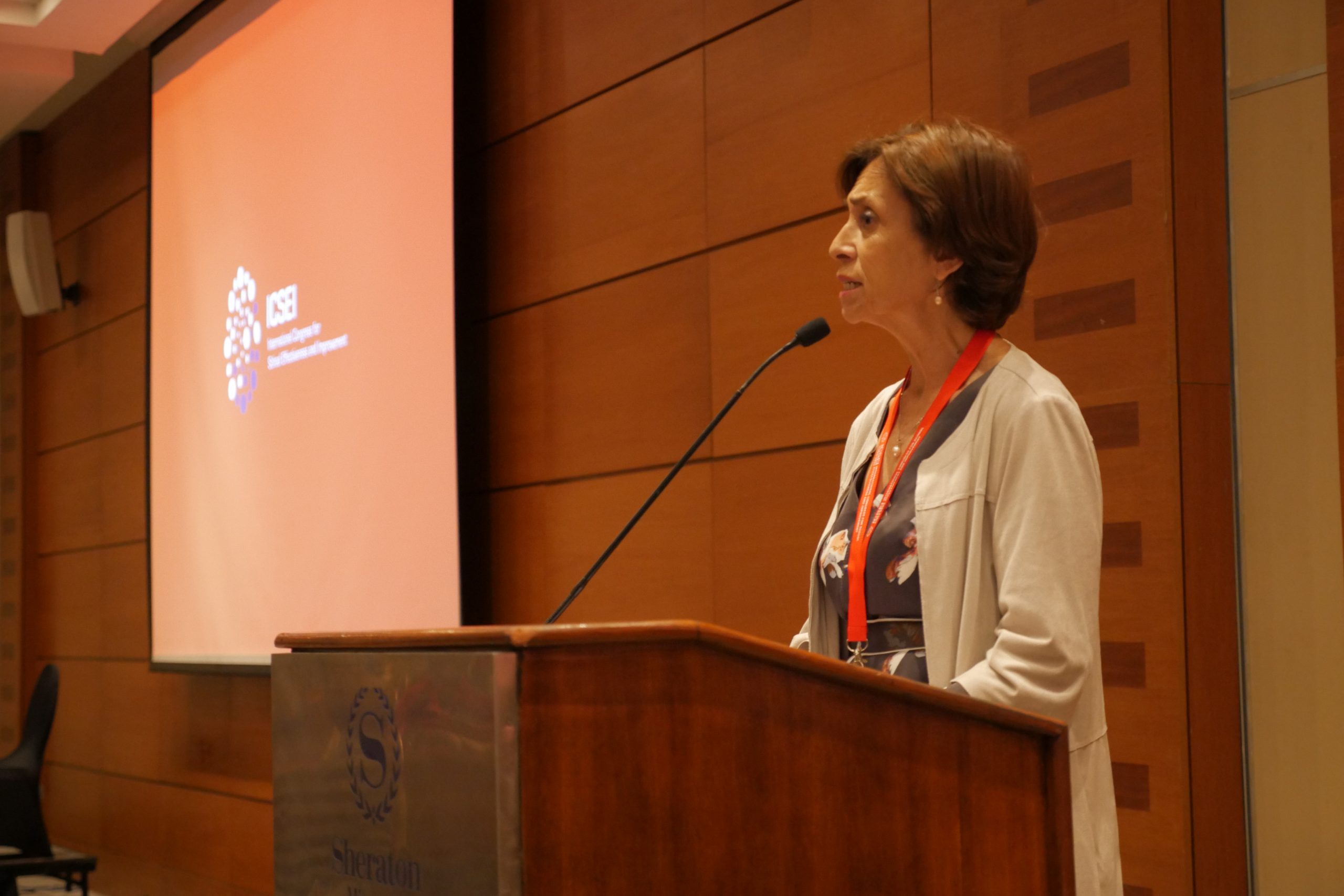 Doctora en Psicología Educacional Carmen Montecinos: “Estudiantes aprendieron a ser más autónomos en la pandemia y hoy no están disponibles para sentarse solo a escuchar a un profesor”