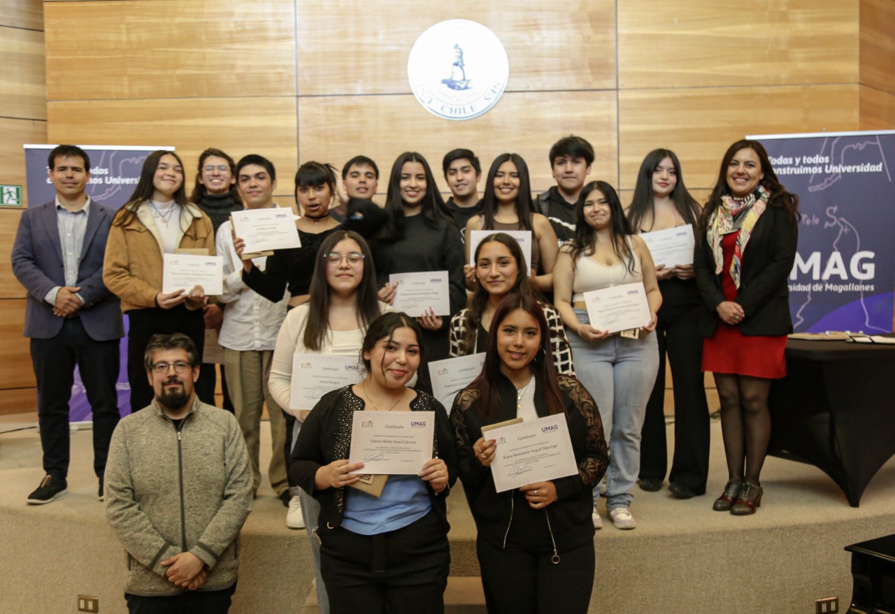 “Escuela de Talentos Pedagógicos UMAG”: 32 estudiantes aprobaron programa de vía de ingreso