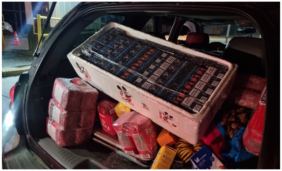 Sujeto fue detenido por Carabineros en la ruta 9 Norte por contrabando de cigarrillos