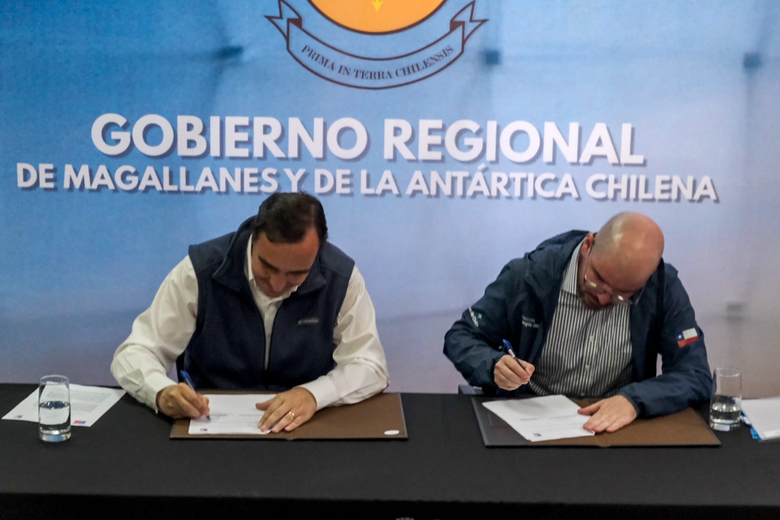 Gobierno Regional y Ministerio de Desarrollo Social firman convenio para red de cuidados en Magallanes