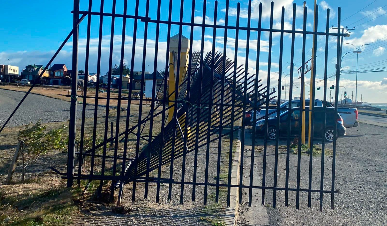 32 emergencias por viento se han registrado en Punta Arenas durante la madrugada de este lunes 27 de febrero | Vientos alcanzaron 145 kmh