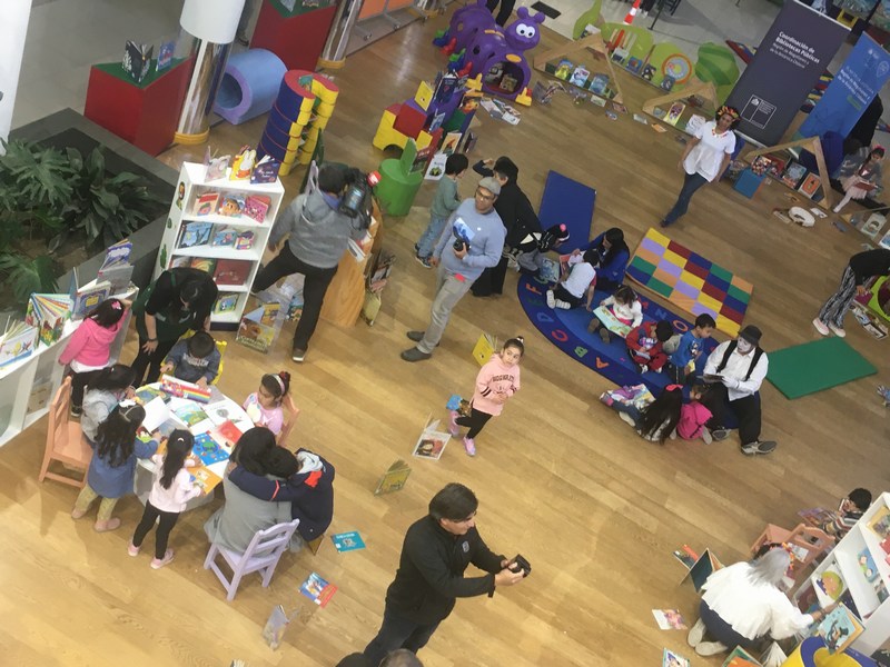 Niñas y niños de los jardines de verano de Junji e Integra participaron en Fiesta del Libro Infantil organizada por el SERPAT