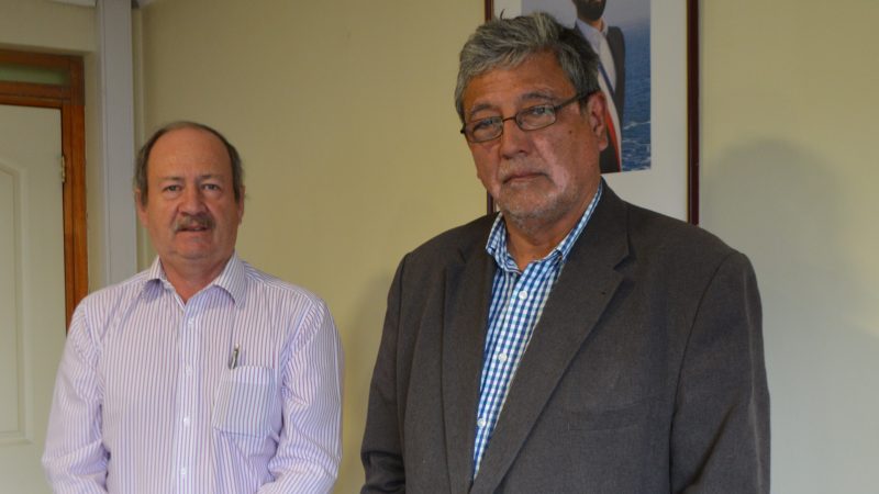 SEREMI de Bienes Nacionales  Sergio Reyes y Alcalde de Primavera Blagomir Brztilo impulsan proyectos de alto impacto social para Cerro Sombrero