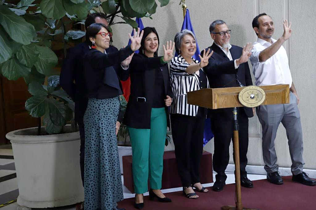 Comisión de Hacienda del Senado aprobó por unanimidad el proyecto que reduce la jornada a 40 horas y Sala lo votará la próxima semana