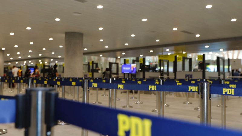 PDI Punta Arenas materializa la expulsión de un ciudadano colombiano