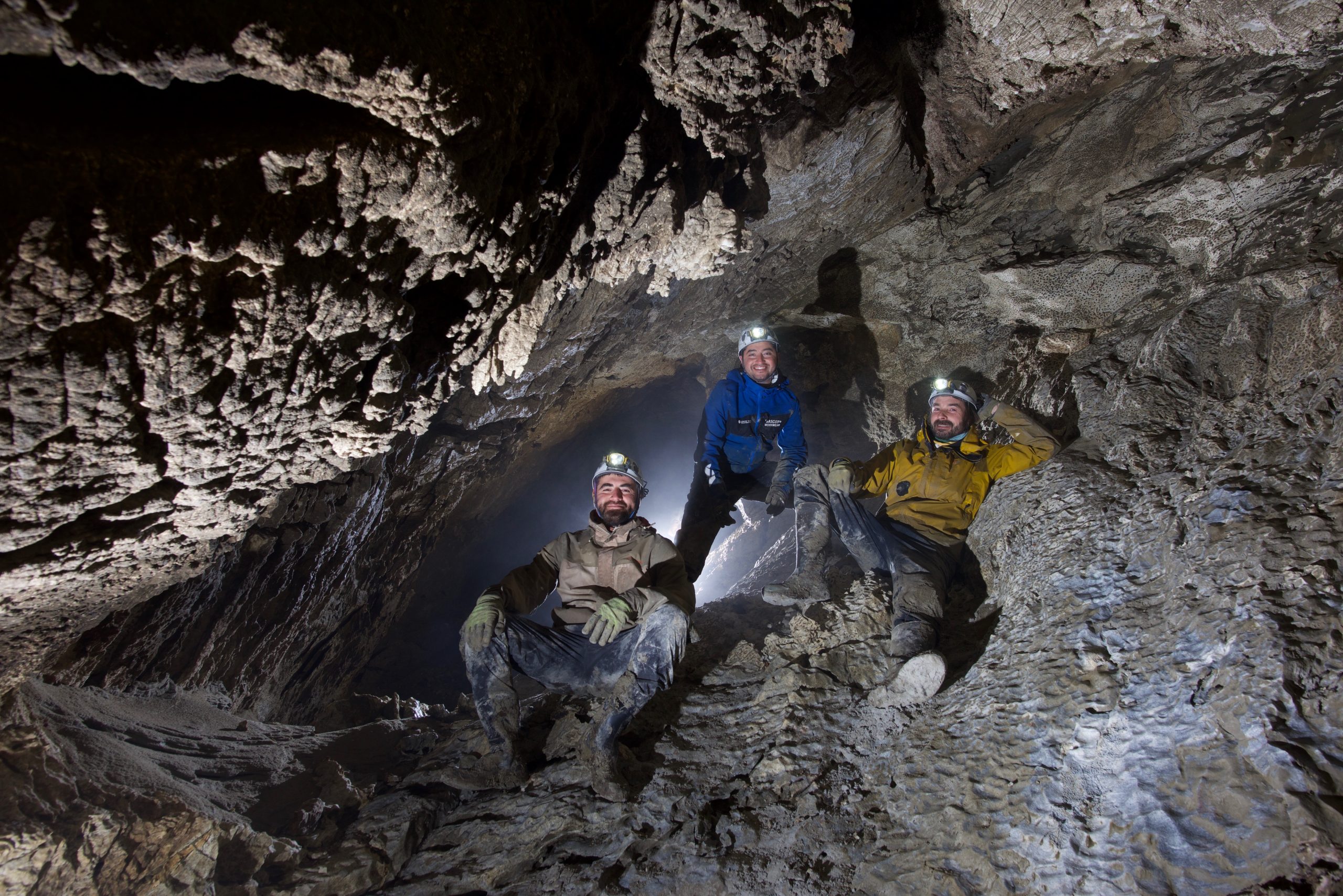 Asociación Centre Terre culminó expedición científica «Ultima Patagonia 2023» en la Isla Madre de Dios con el apoyo de la Armada