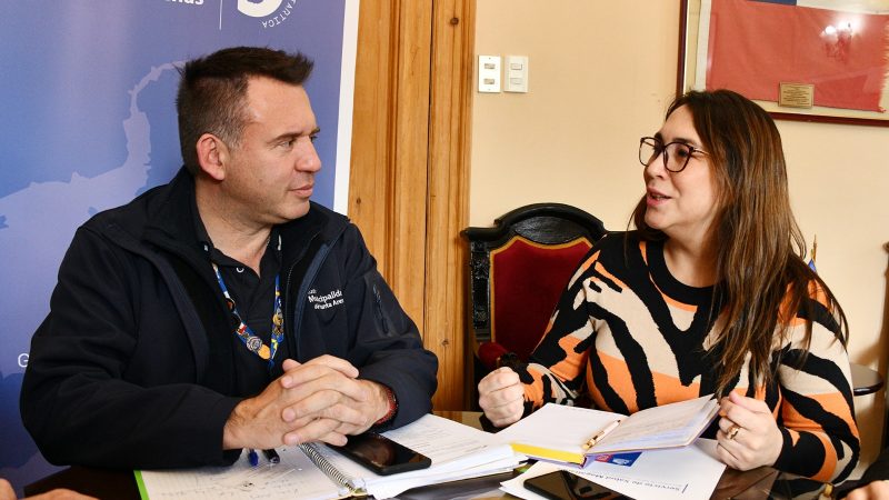 Nueva Directora del Servicio de Salud Magallanes y Alcalde Radonich definieron objetivos estratégicos para el 2023-2024 en Punta Arenas