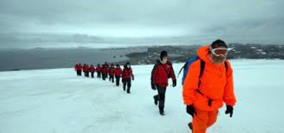 Estudiantes y docentes que viajaron al Continente Blanco invitan a participar de la próxima Feria Antártica Escolar