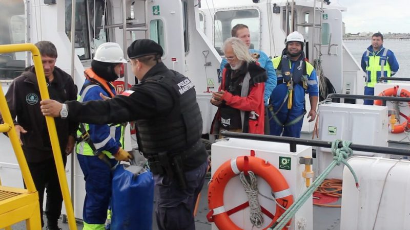 Culmina en Punta Arenas operativo de búsqueda y salvamento de tres tripulantes rusos | Yate viajaba en dirección de Isla de Pascua