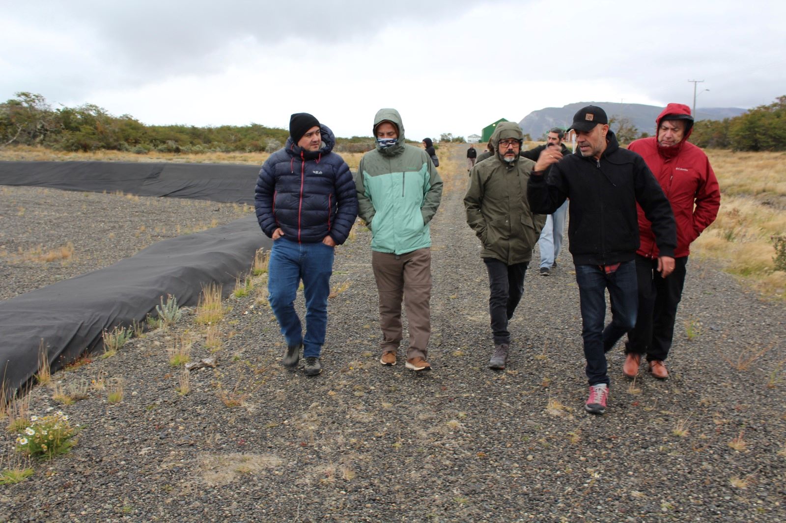Autoridades regionales y sectoriales visitan relleno sanitario de Puerto Natales