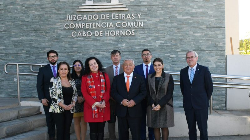 Presidente la Corte Suprema visitó tribunal de Puerto Williams y localidad de Puerto Toro en la región de Magallanes