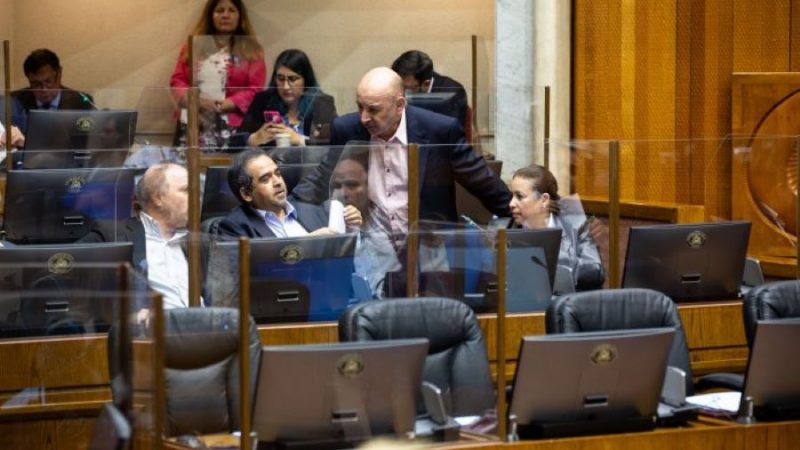 Senado despachó a tercer trámite proyecto de ley Naín-Retamal