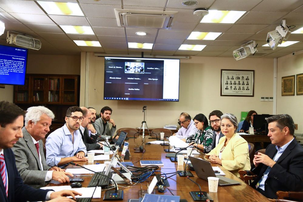 Pasó a la Sala de la Cámara de Diputados proyecto de reducción de la jornada laboral a 40 horas