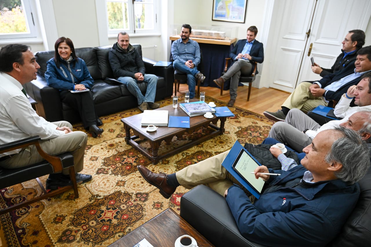 Vicepresidentes de la Cámara Chilena de la Construcción se reunieron con el Gobernador Regional de Magallanes