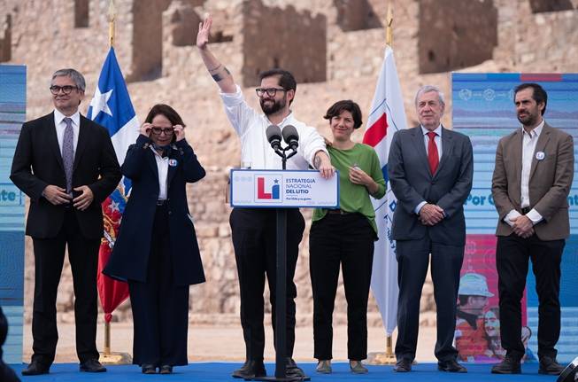 «Buscamos que Chile sea el principal productor mundial de litio»: Presidente Gabriel Boric en la puesta en marcha de la Estrategia Nacional del Litio