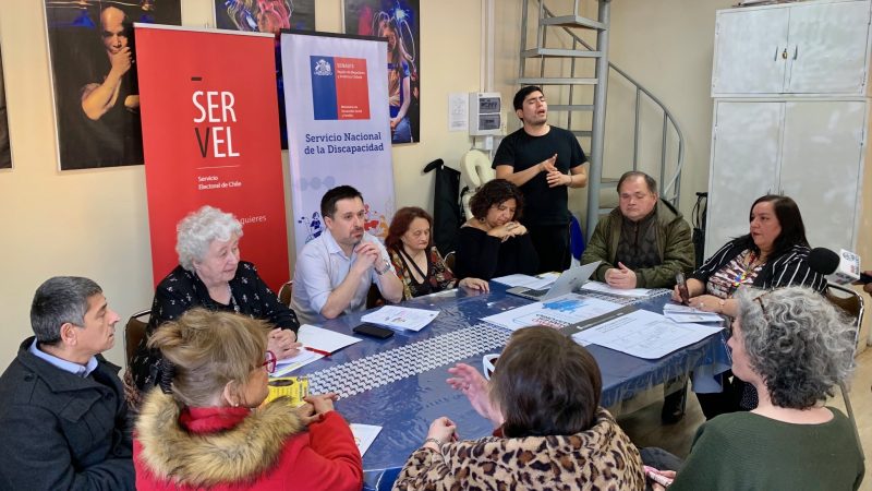 Autoridades de Magallanes promueven el derecho del voto asistido para personas con discapacidad