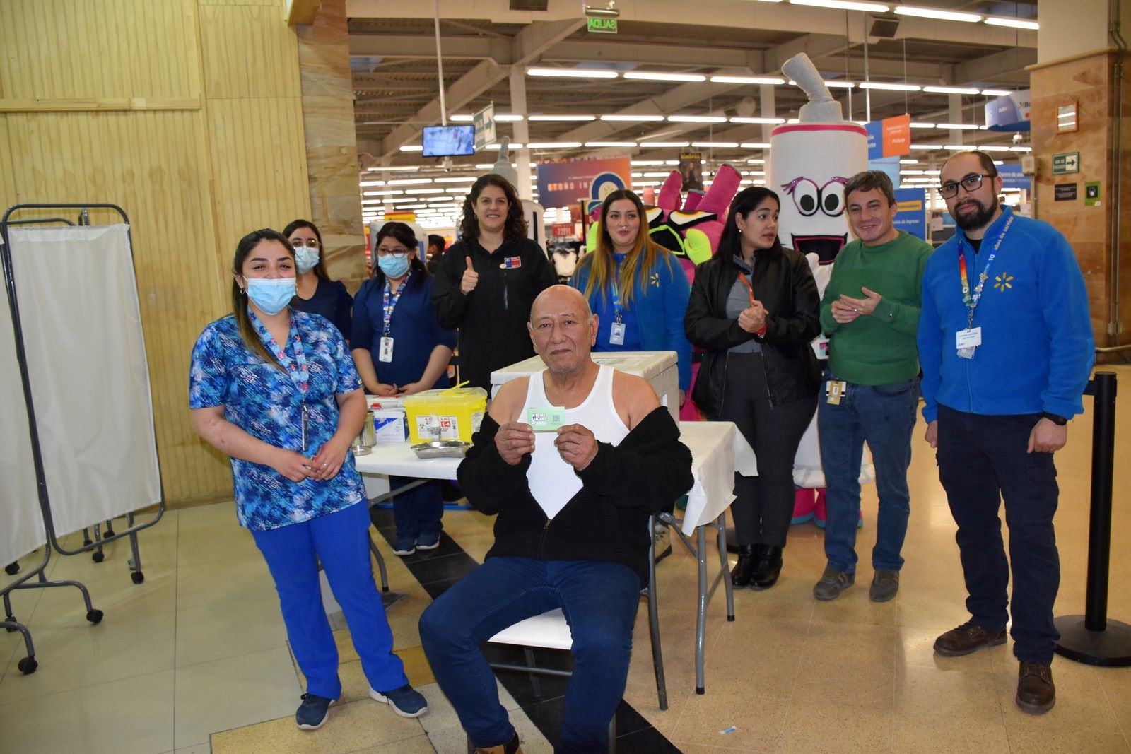 Nuevo punto de vacunación contra Influenza y Bivalente COVID-19 | Supermercado Líder Mall Espacio Urbano Pionero