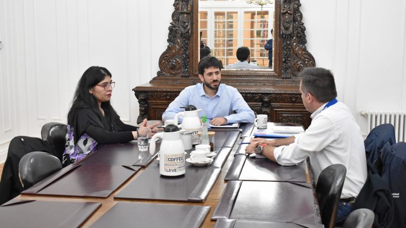 Delegado Presidencial Regional José Ruiz y Alcalde de Punta Arenas Claudio Radonich abordan materias de seguridad ciudadana