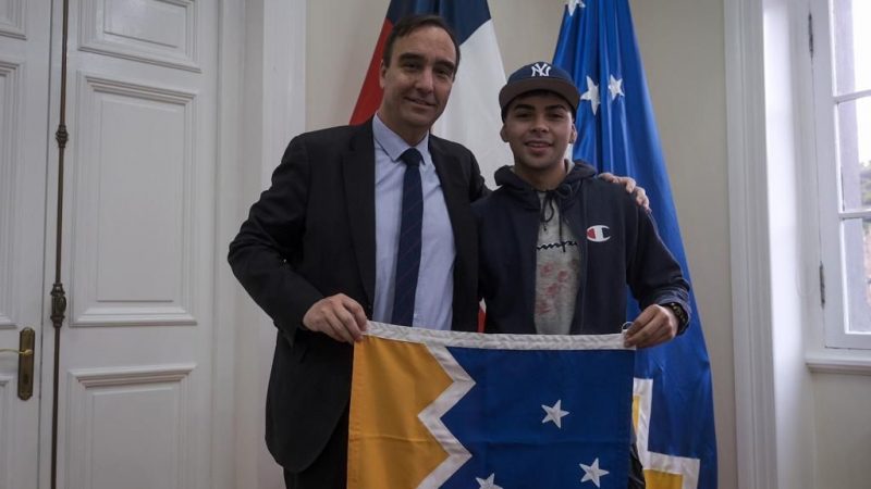 El magallánico Cristóbal García fue reconocido por el Gobernador Regional tras ser Campeón de Chile en torneo Para-Tenis de Mesa 2023