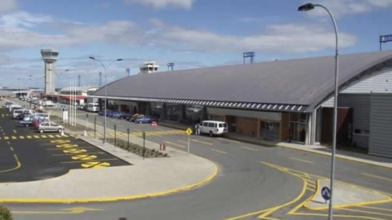Ruta al aeropuerto de Punta Arenas será iluminada | La licitación se iniciará en julio, anunció el Delegado Presidencial José Ruiz Pivcevic.