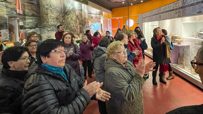 Adultos mayores de Porvenir vivieron una emotiva jornada de turismo patrimonial
