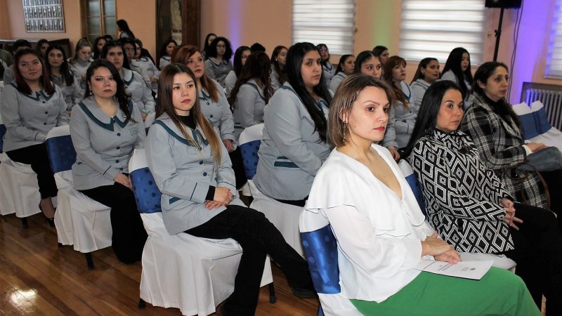 Estudiantes de Técnico en Educación Especial de Santo Tomás participaron de la primera investidura de la carrera en Punta Arenas