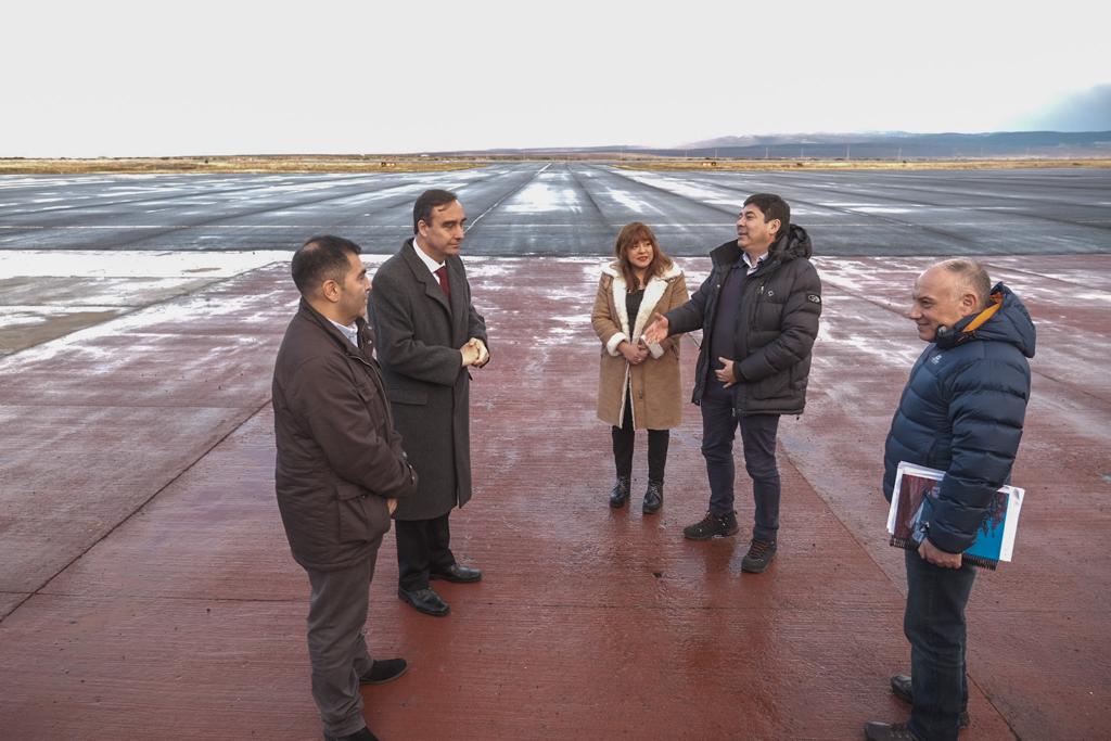 Avanzando se encuentra el proyecto de ampliación y mejoramiento del aeródromo de Puerto Natales